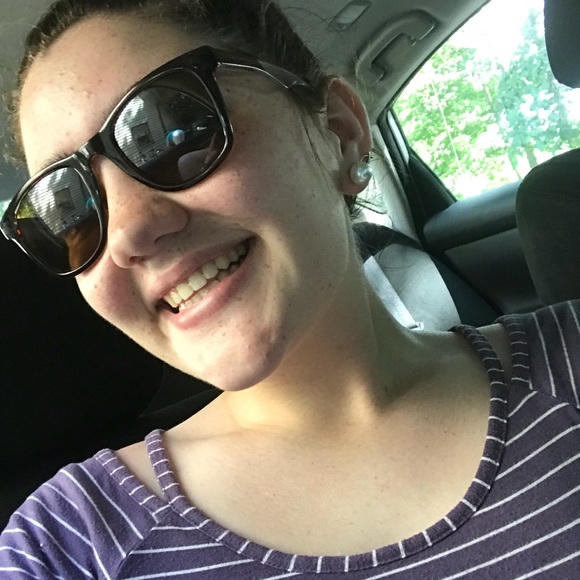 Meet your Posher, Gracean - Picture 1 of 1